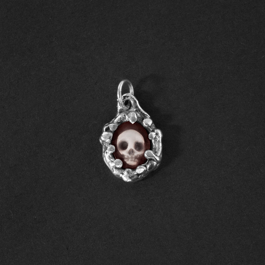 Cameo pendant